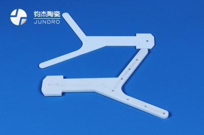 99氧化鋁陶瓷在光刻機上的應(yīng)用